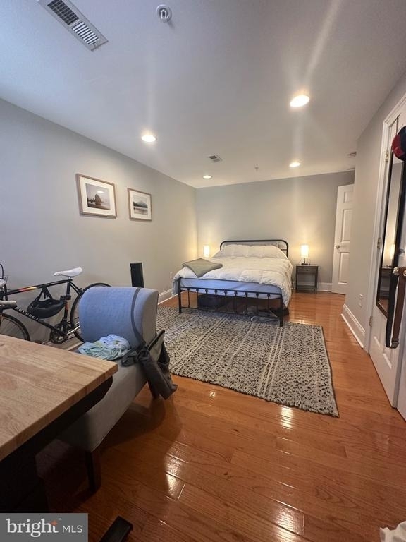 1014 Clinton Street - Photo 8