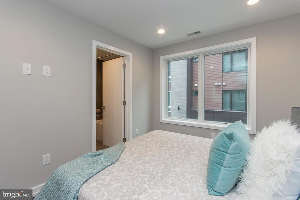 716 S Sartain Street - Photo 30