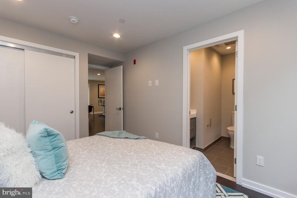 716 S Sartain Street - Photo 29