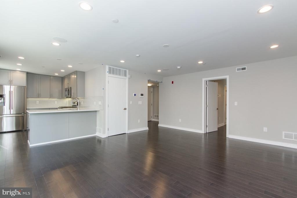 716 S Sartain Street - Photo 6