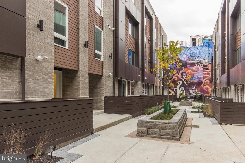 716 S Sartain Street - Photo 38