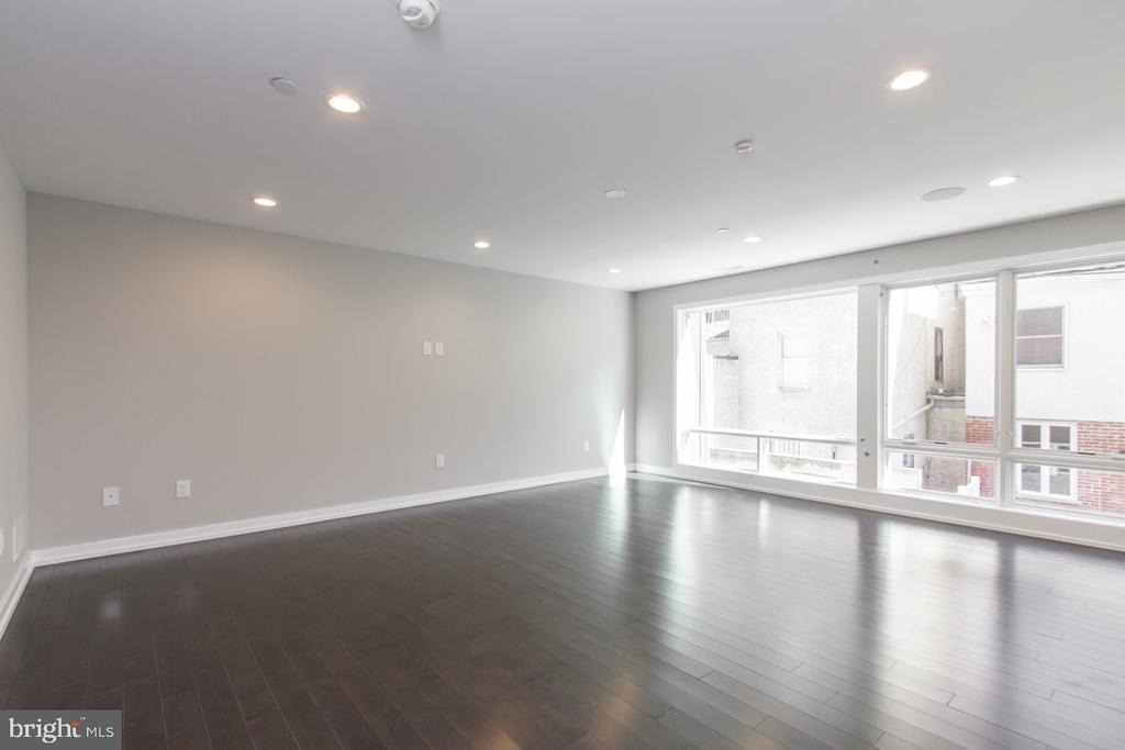 716 S Sartain Street - Photo 10