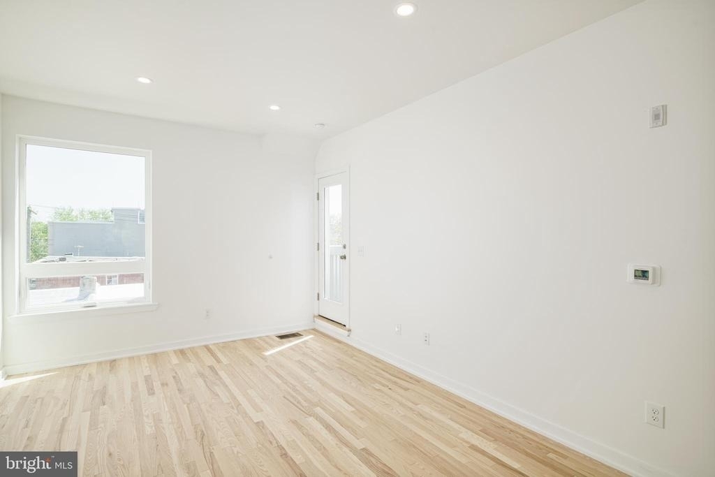 1842 E Harold Street - Photo 9