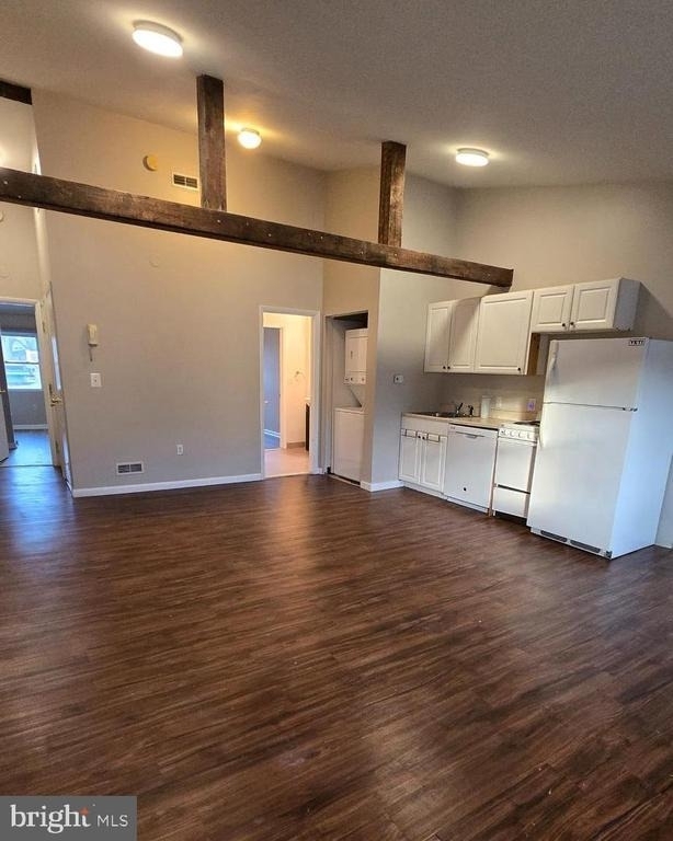 4303 Main Street - Photo 1