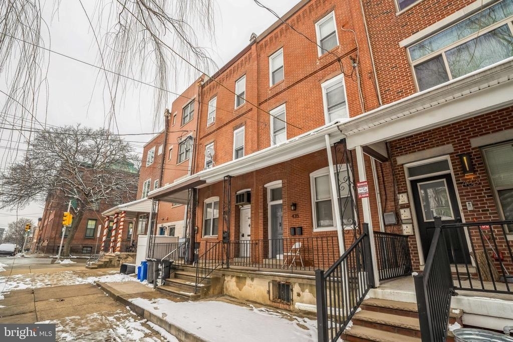 435 N 32nd Street - Photo 2