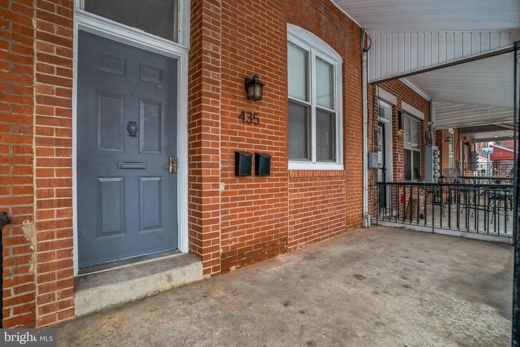 435 N 32nd Street - Photo 3