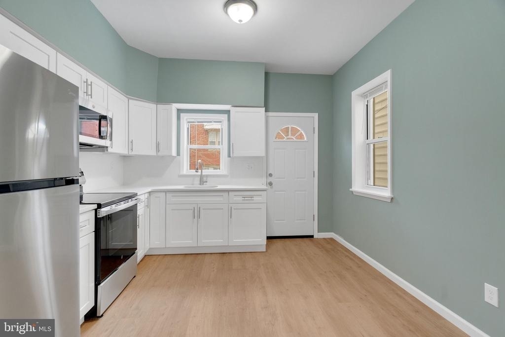 435 N 32nd Street - Photo 9