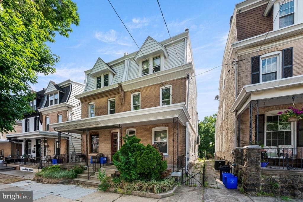 3740 Manayunk Avenue - Photo 1
