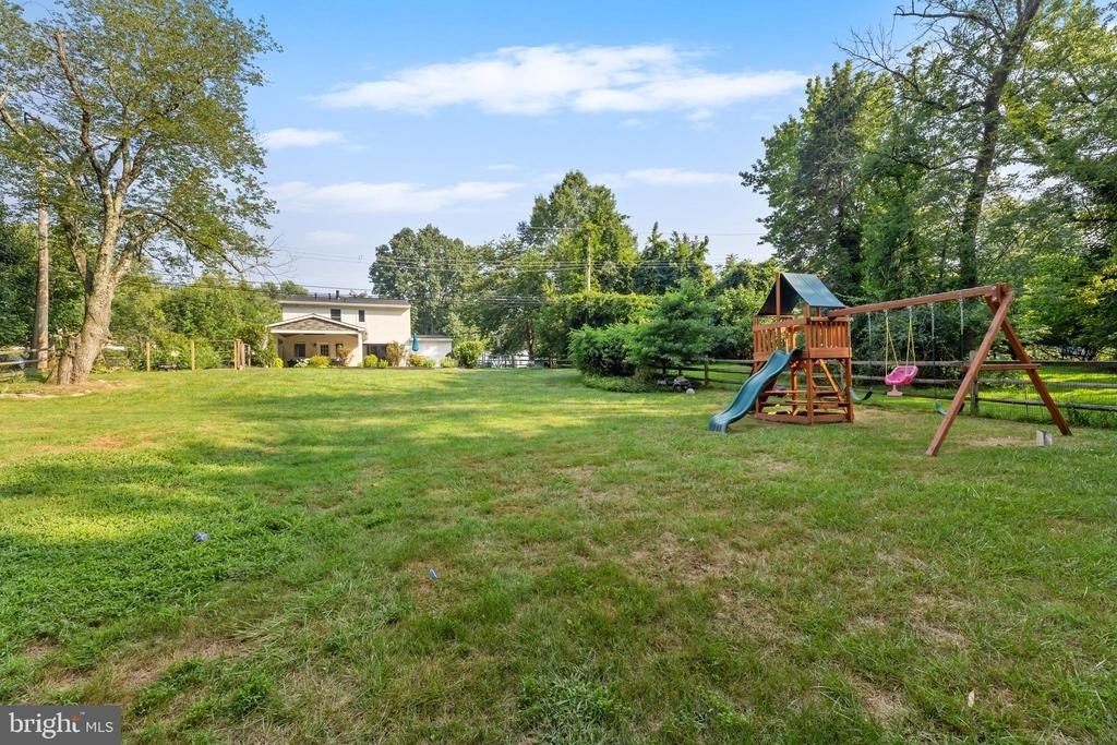 1621 Clearview Avenue - Photo 28