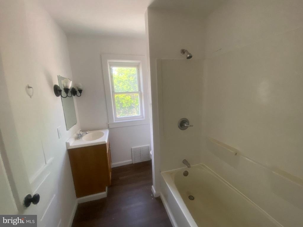 41 Main Street - Photo 4