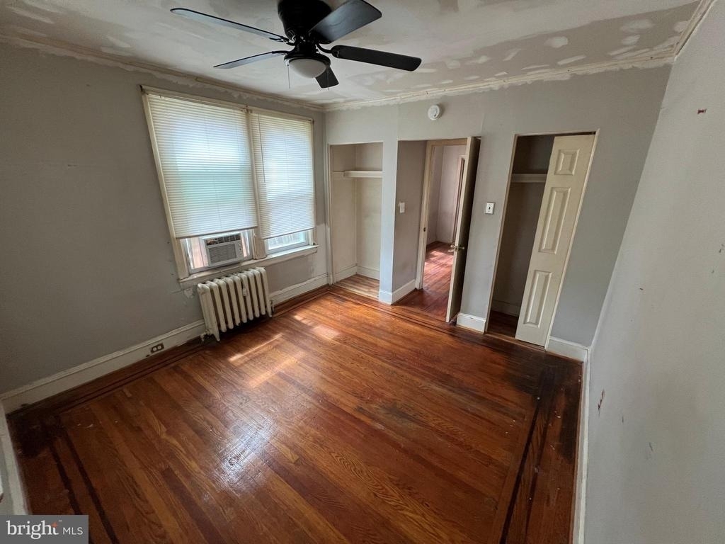1025 Broad Street - Photo 4