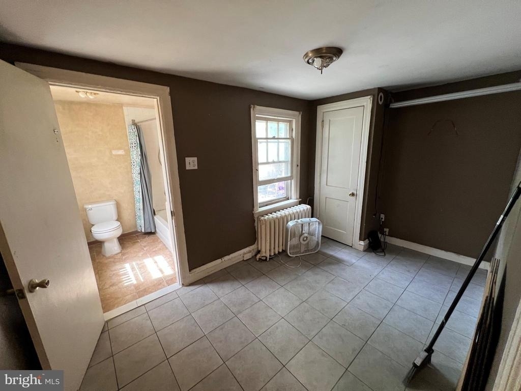 1025 Broad Street - Photo 8