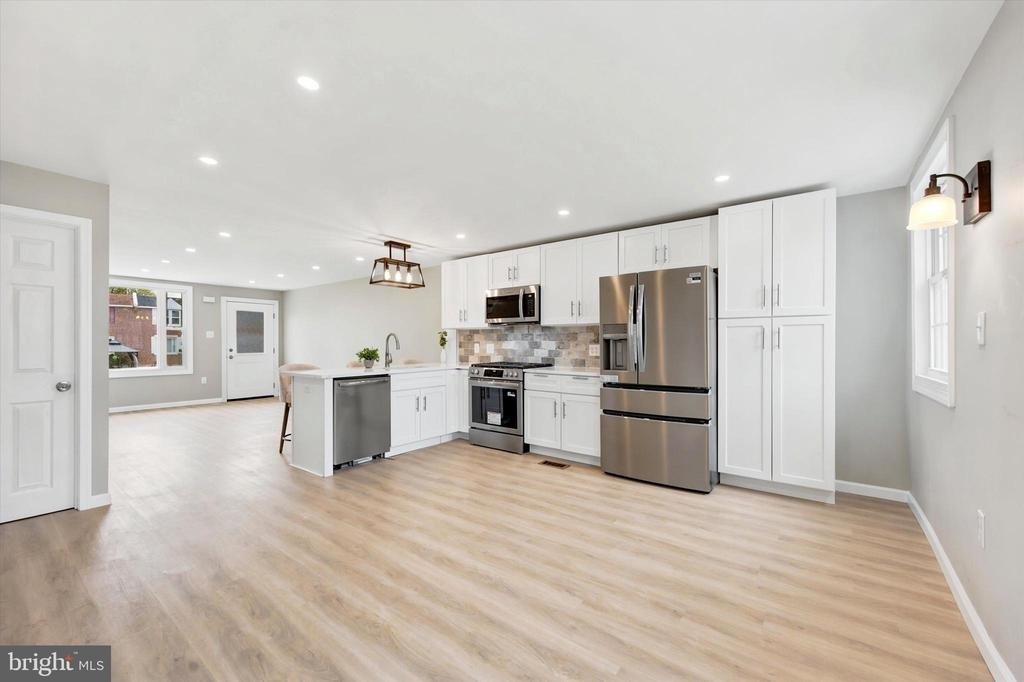 925 Maple Avenue - Photo 8