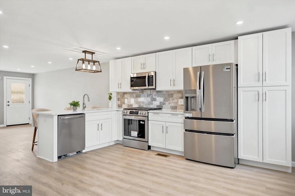 925 Maple Avenue - Photo 9