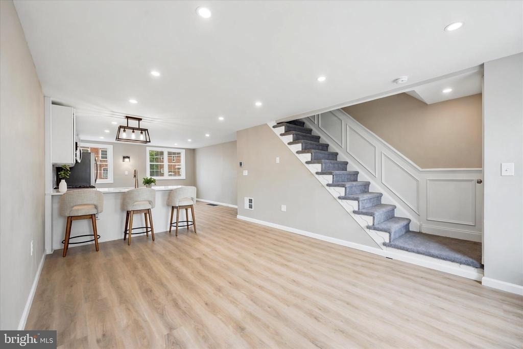 925 Maple Avenue - Photo 3