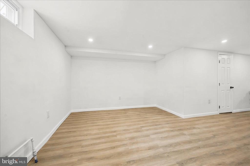 925 Maple Avenue - Photo 19