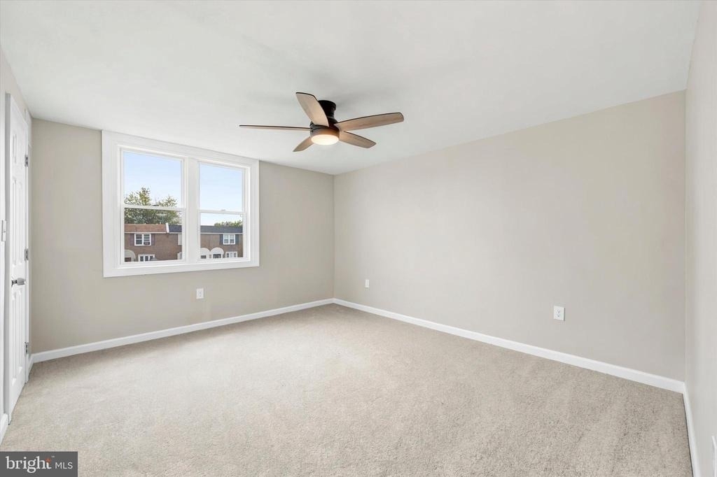 925 Maple Avenue - Photo 12