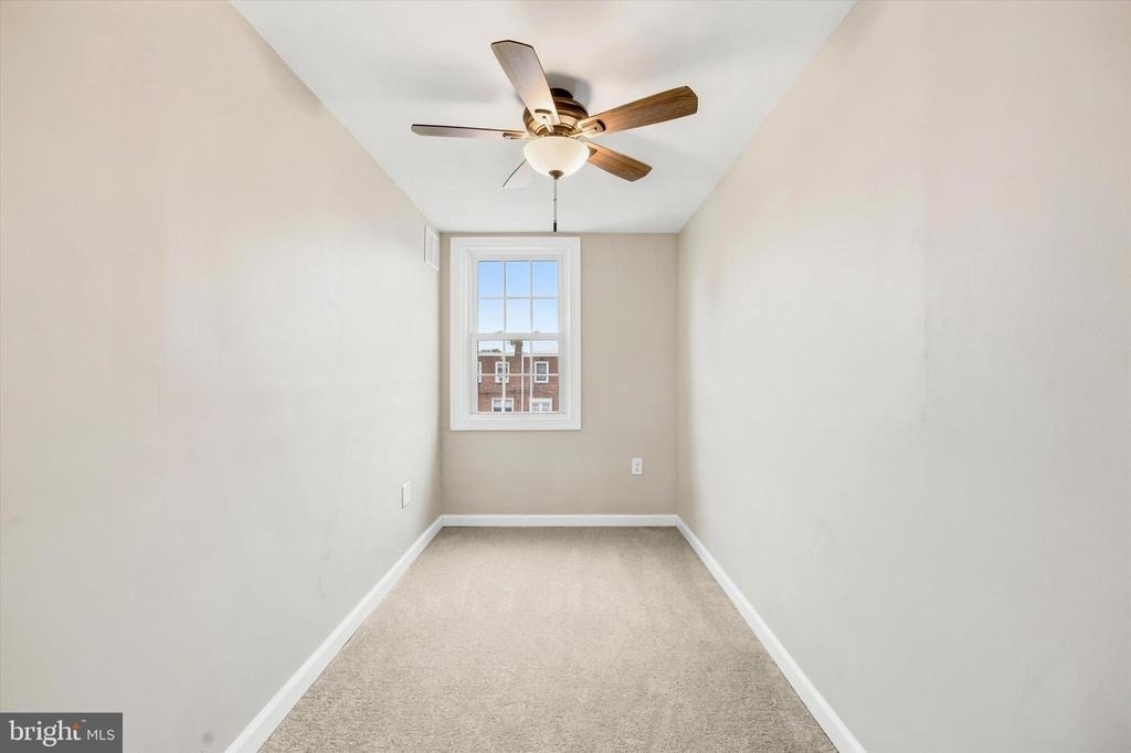 925 Maple Avenue - Photo 13