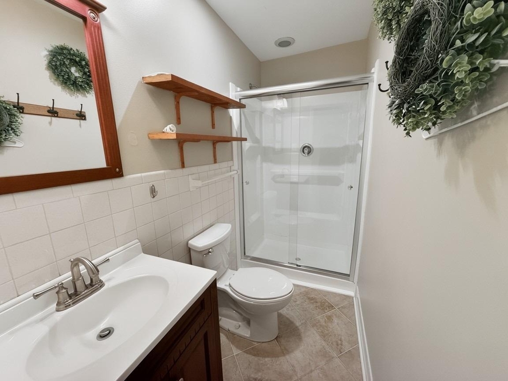 561 W Marshall Street - Photo 12