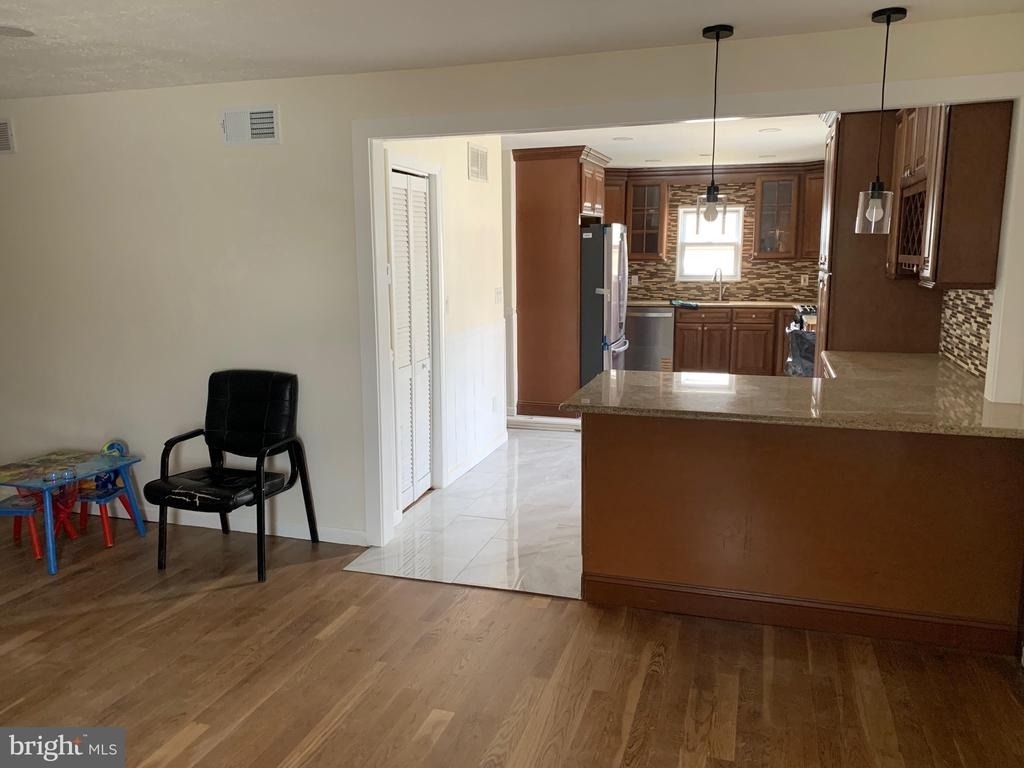 18 Brookfield Drive - Photo 7