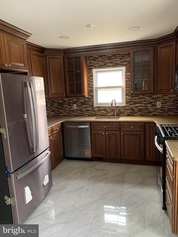 18 Brookfield Drive - Photo 11