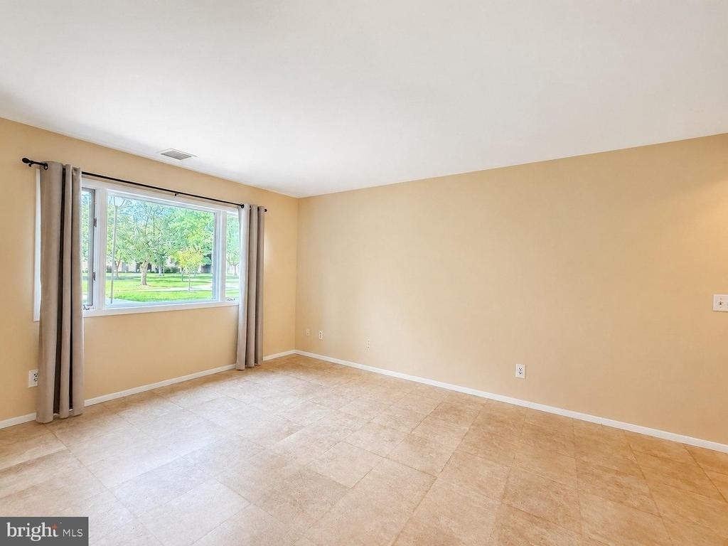 2112 Sayre Drive - Photo 8