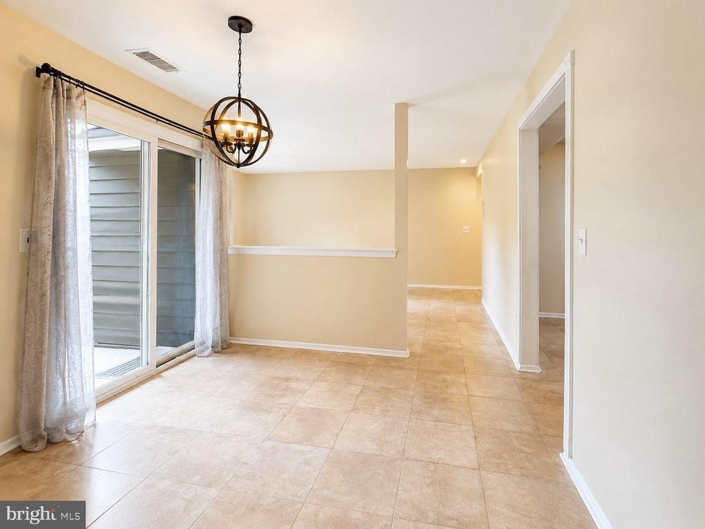 2112 Sayre Drive - Photo 11