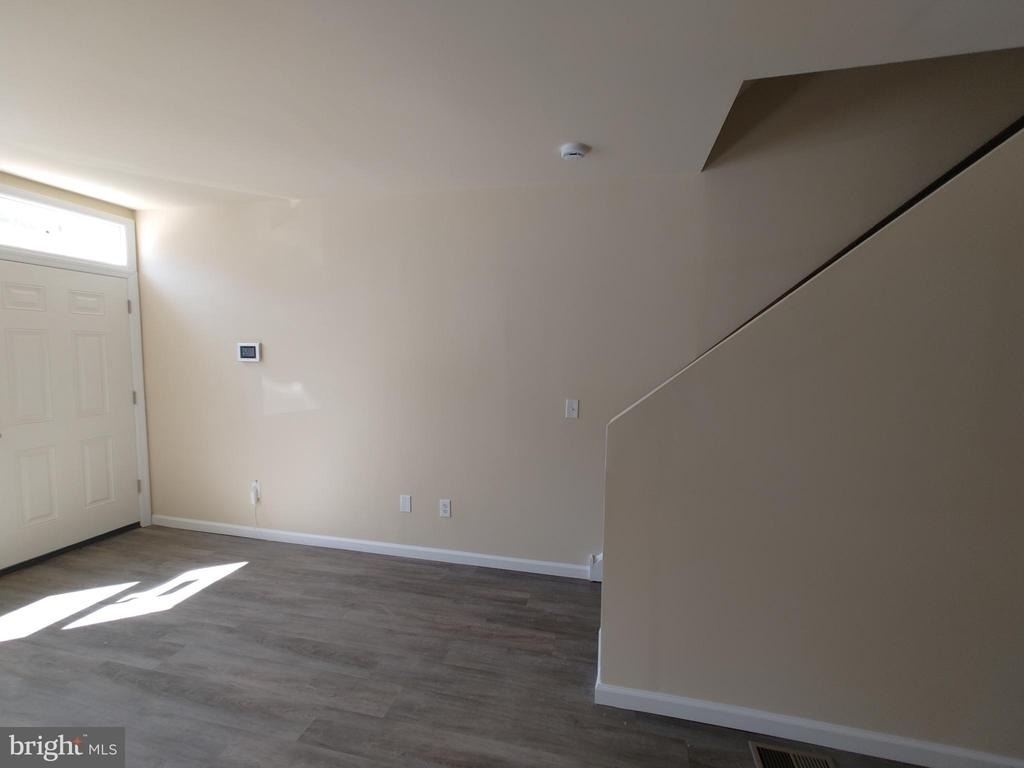 186 Passaic Street - Photo 2