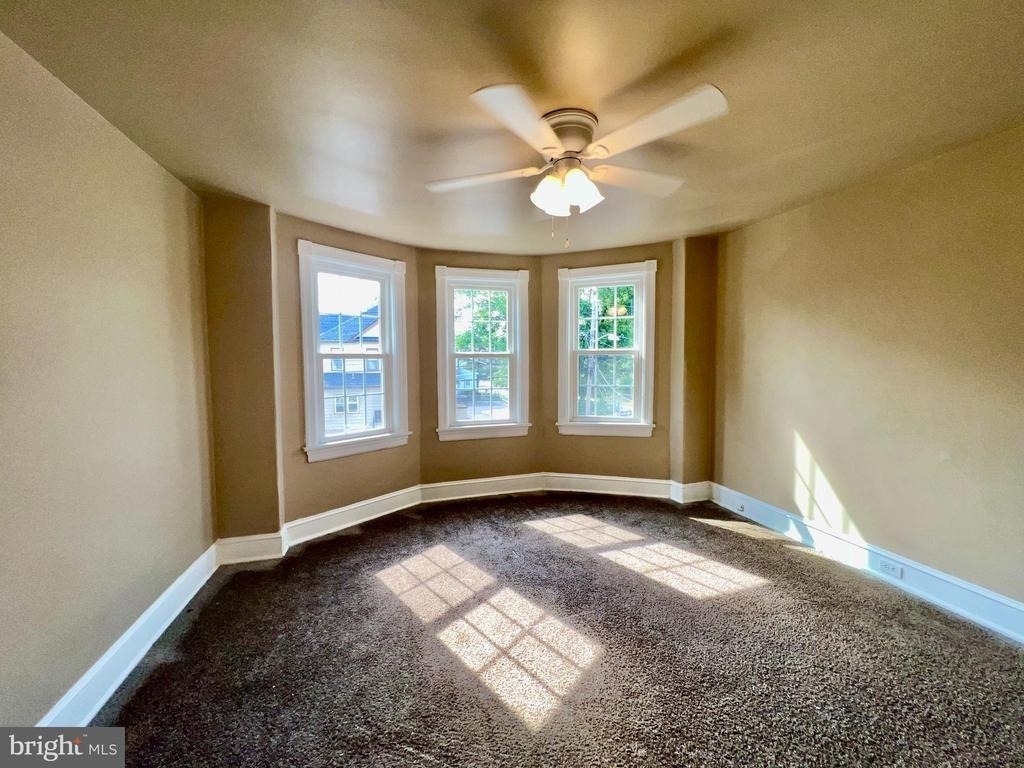40 Lincoln Avenue - Photo 8