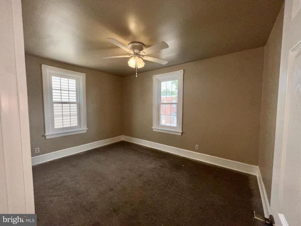 40 Lincoln Avenue - Photo 12