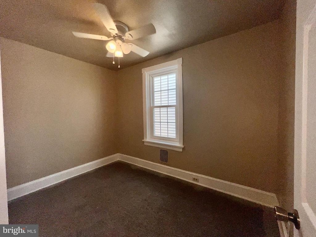 40 Lincoln Avenue - Photo 15