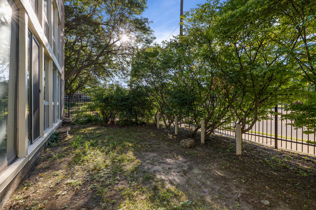 1991 Orleans Street - Photo 25