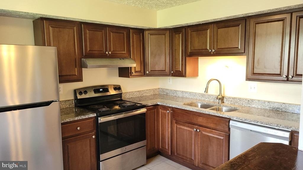 7626 Green Willow Court - Photo 20