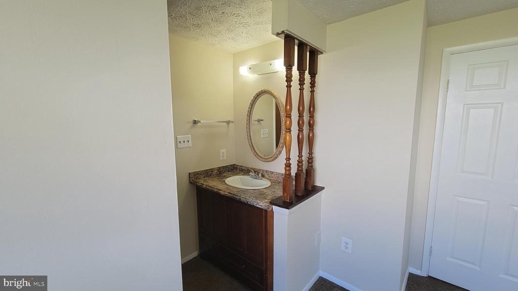 7626 Green Willow Court - Photo 10