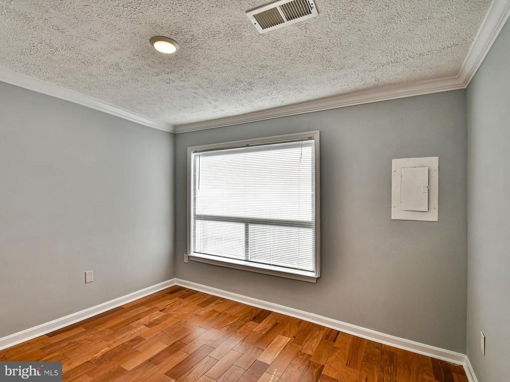8011 Mandan Road - Photo 25