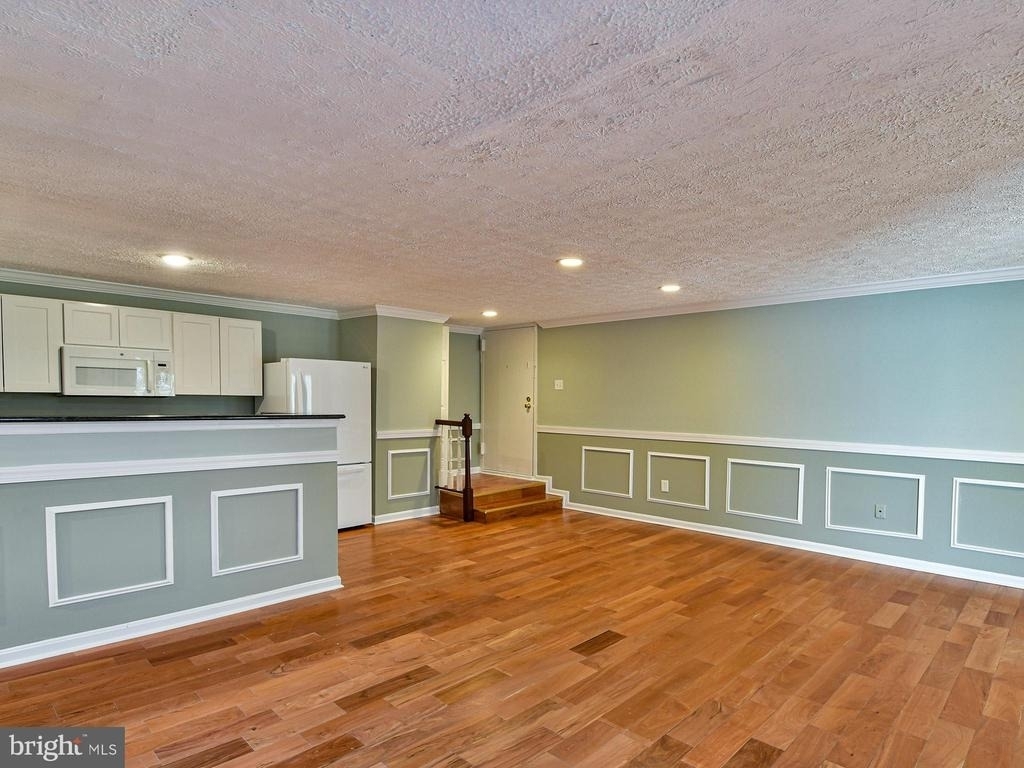 8011 Mandan Road - Photo 4