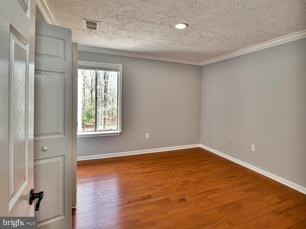 8011 Mandan Road - Photo 20