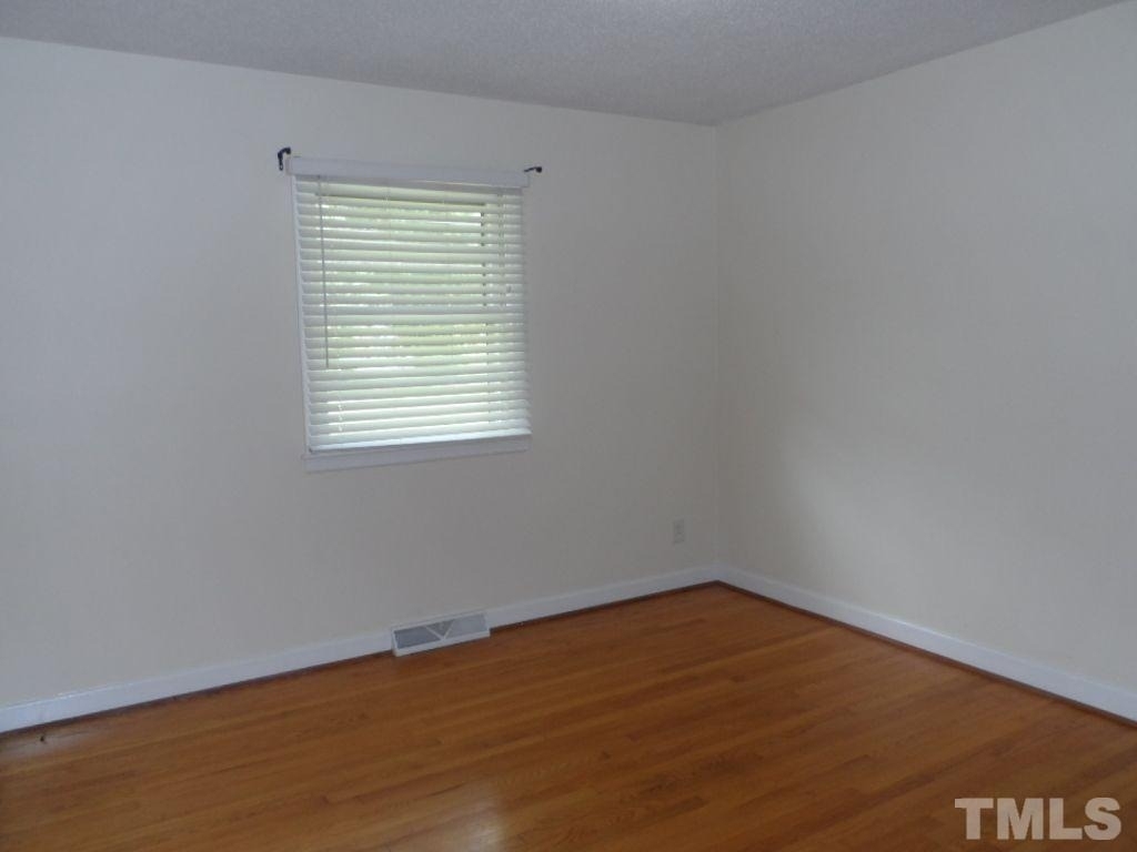4705 Stafford Drive - Photo 5