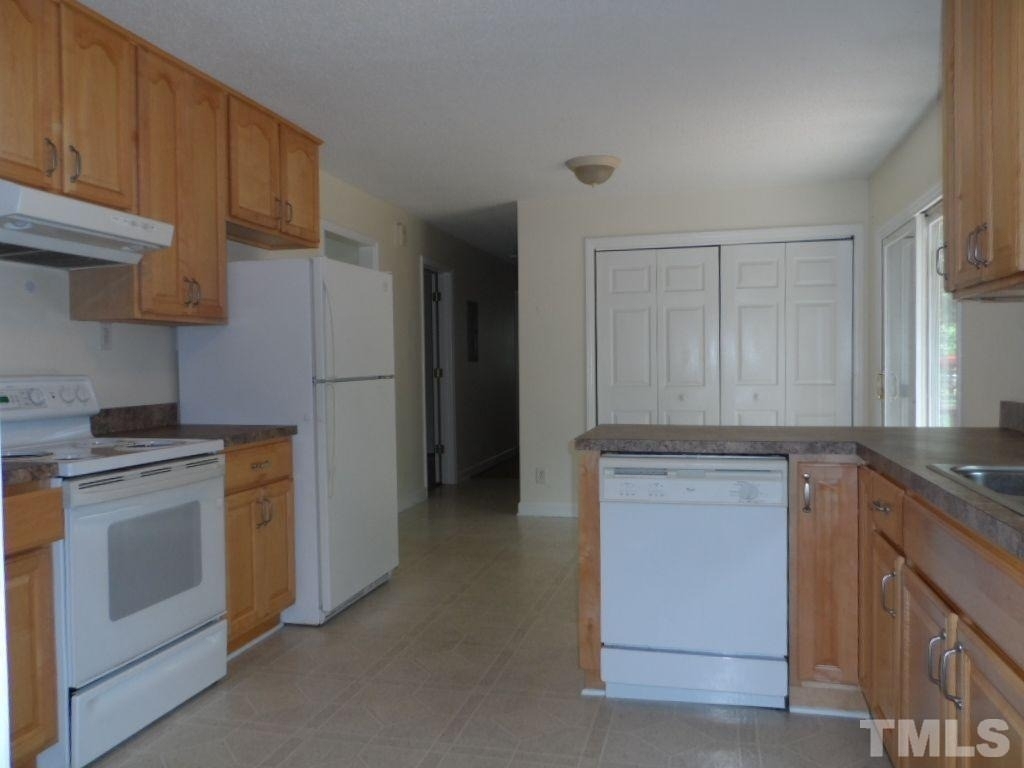 4705 Stafford Drive - Photo 3