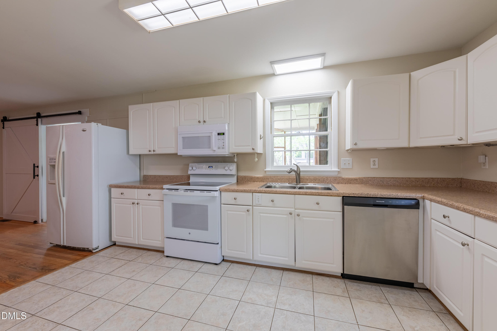 408 Ortega Road - Photo 5