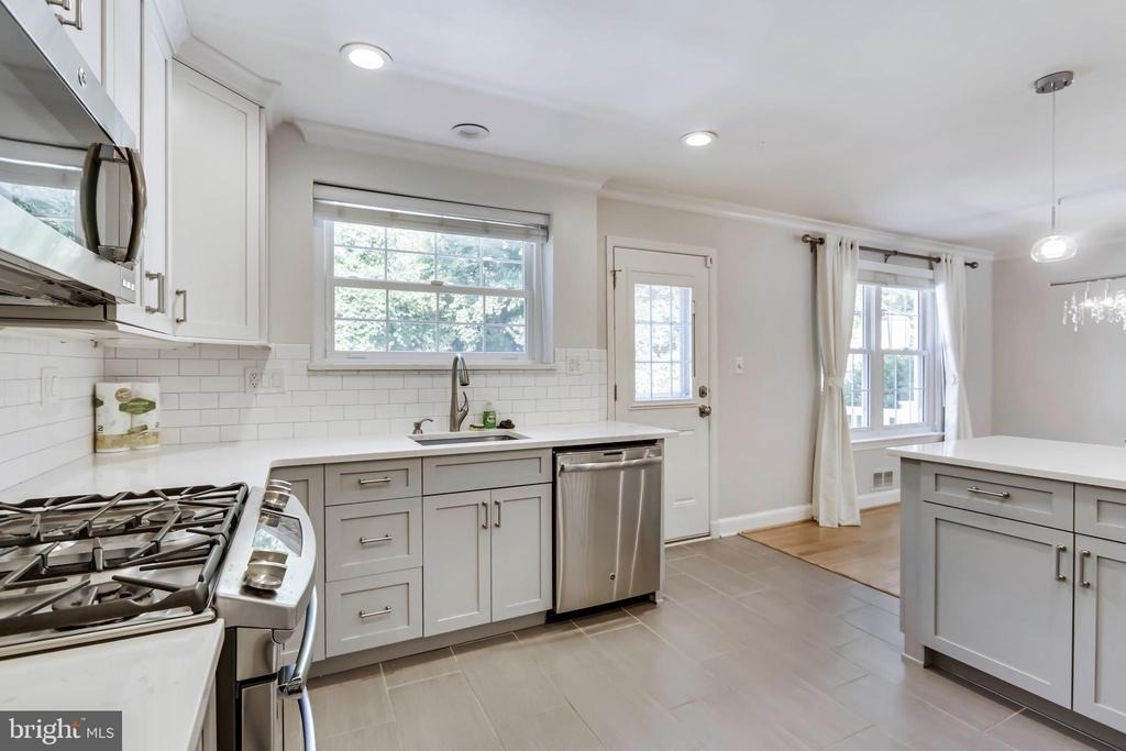 5806 Osceola Road - Photo 3