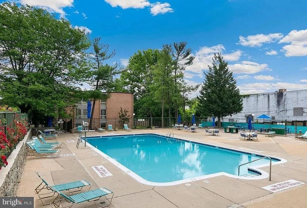 2305 Greenery Lane - Photo 21