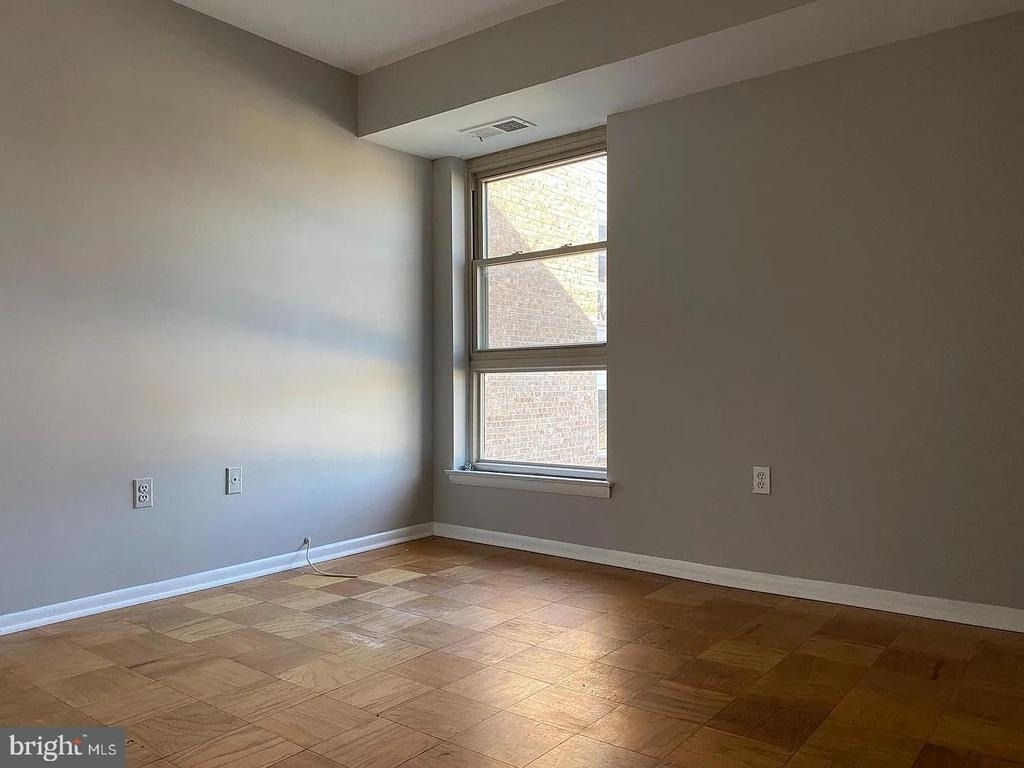 2305 Greenery Lane - Photo 10