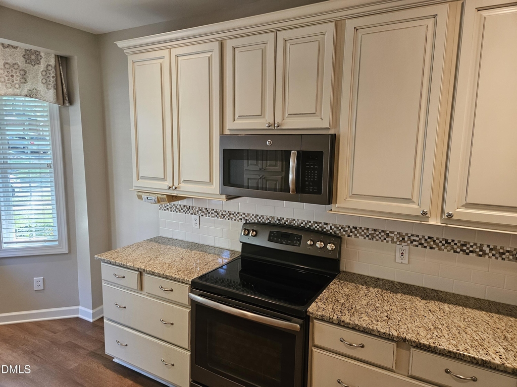 3214 Philmont Drive - Photo 9