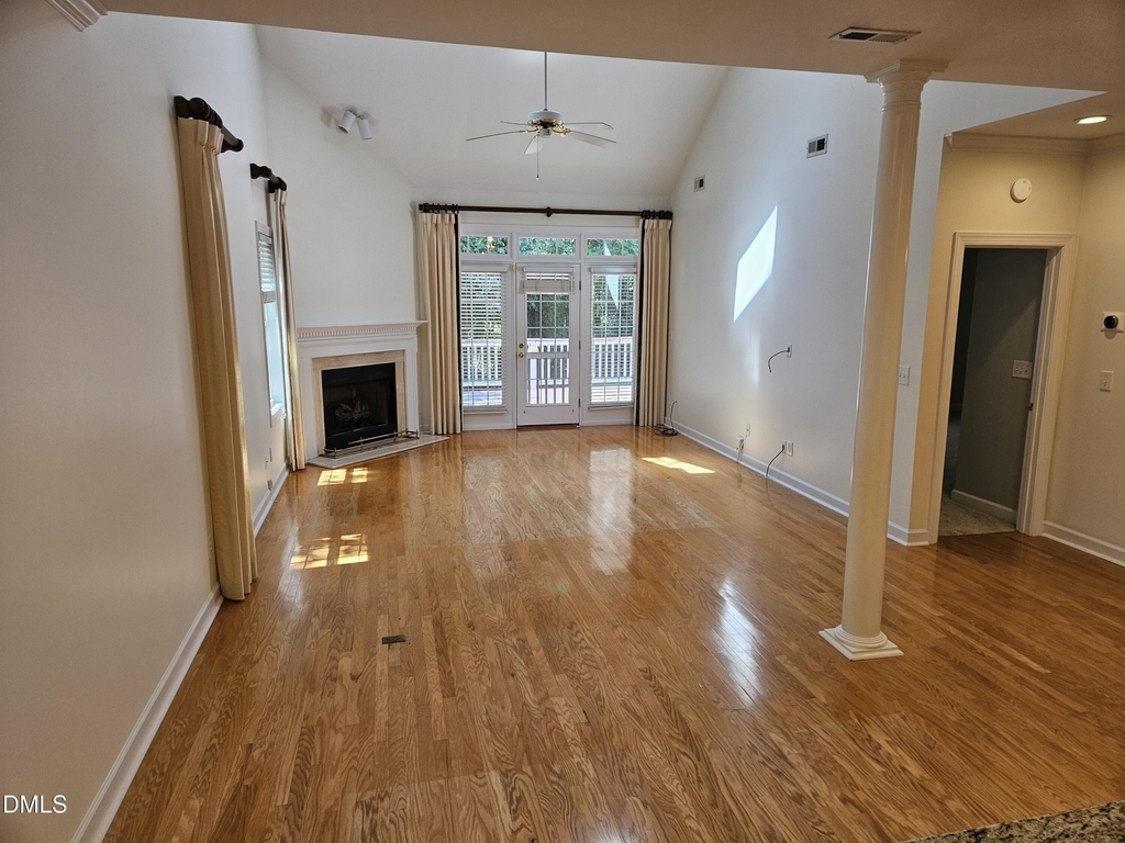3214 Philmont Drive - Photo 4