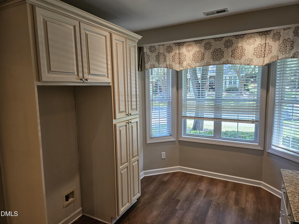 3214 Philmont Drive - Photo 10