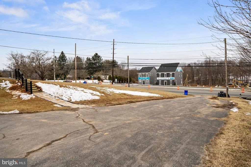 22929 Frederick Road - Photo 14