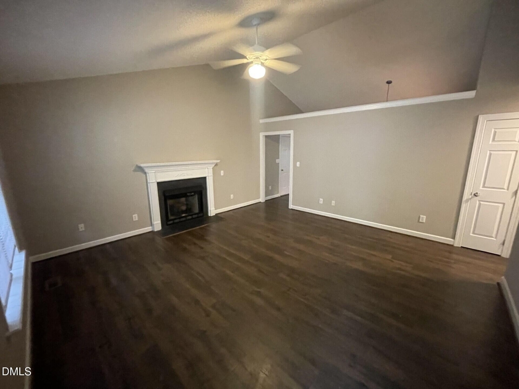 221 Alberbury Commons Court - Photo 4