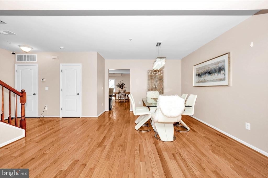 11926 Little Seneca Parkway - Photo 8