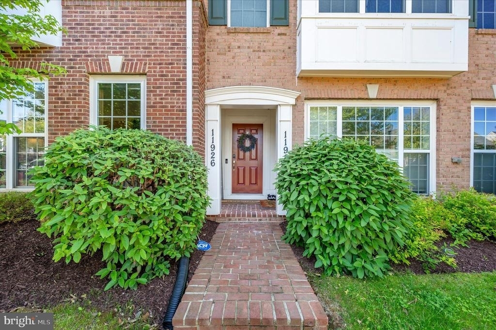 11926 Little Seneca Parkway - Photo 2